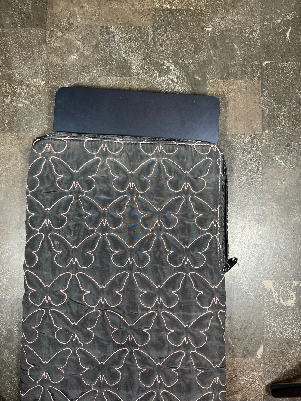 Quilted Butterfly Zipper Sleeve in Black with Pink Stitching